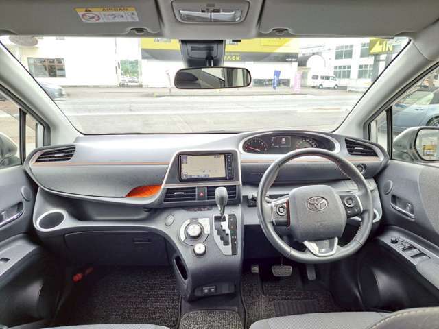 お車の下取り・買取にも力を入れております。大事にされてきたお客様の愛車を丁寧に査定させて頂きます。