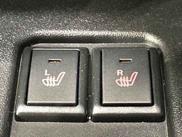 【シートヒーター】寒い日に重宝するシートヒーター！エアコンより早く温まってくれるので寒がりの人も安心ですね♪エアコンの温風は乾燥するから苦手、という方にもをおすすめです。