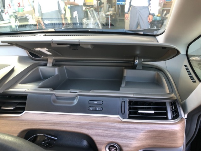 【収納スペース】よく使うものなどをすぐに収納できて便利です！