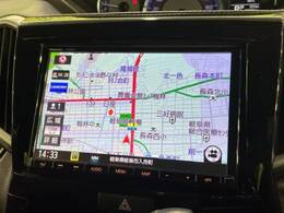 【純正ナビ】人気の純正8型ナビを装備しております。ナビの使いやすさはもちろん、オーディオ機能も充実！キャンプや旅行はもちろん、通勤や買い物など普段のドライブも楽しくなるはず♪