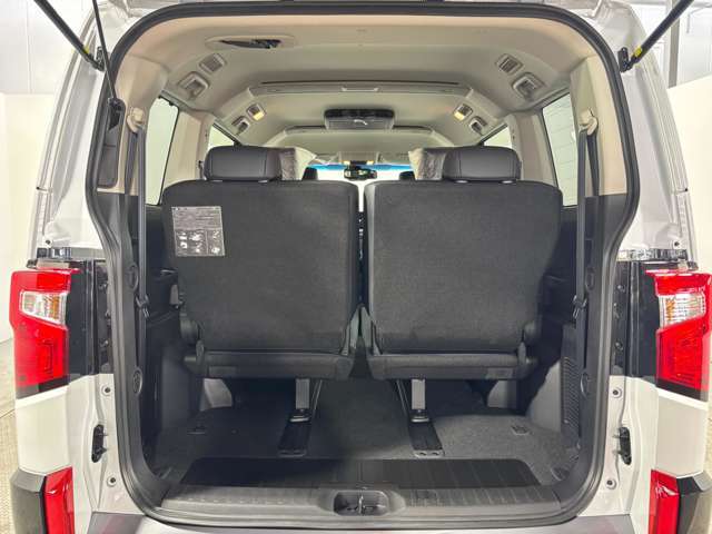 荷台スペース【内装エクステリア】店舗にて現車の確認も頂けますので、お電話で在庫のご確認の上是非ご来店くださいませ！！！【跳ね上げ式/埋め込み式】でスペース確保ができますね！！
