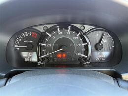 【スピードメーター】メーターがシンプルで見やすく運転しやすいですね！