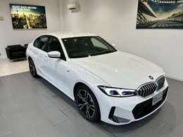 【展示場について】九州エリア最大級の展示場常時30台以上のBMWを展示しております。入庫する予定車両やNET掲載が間に合っていない車両も御座いますので是非一度お問い合わせ下さい。