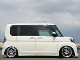 今回は低くても乗り心地重視のセットアップで車高の上げ下げでストロークの変化がなく乗り心地がマイルドで良いRS-R製のフルタップ車高調でロアードしてます★低くても乗り心地重視のセットアップです★