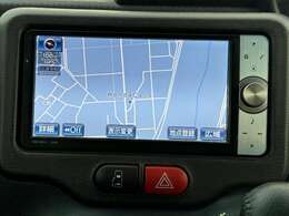 【ナビゲーション】バックカメラ・CD・DVD・Bluetooth機能付き♪