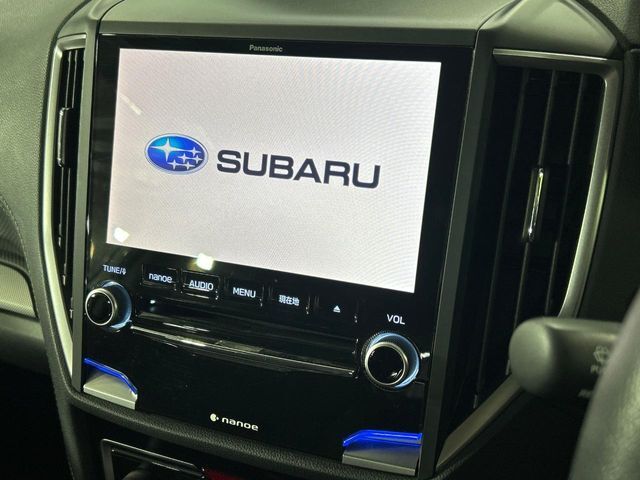 【純正8型ナビ】人気の純正ナビを装備。オーディオ機能も充実しており、Bluetooth接続すればお持ちのスマホやMP3プレイヤーの音楽を再生可能！毎日の運転がさらに楽しくなります！！