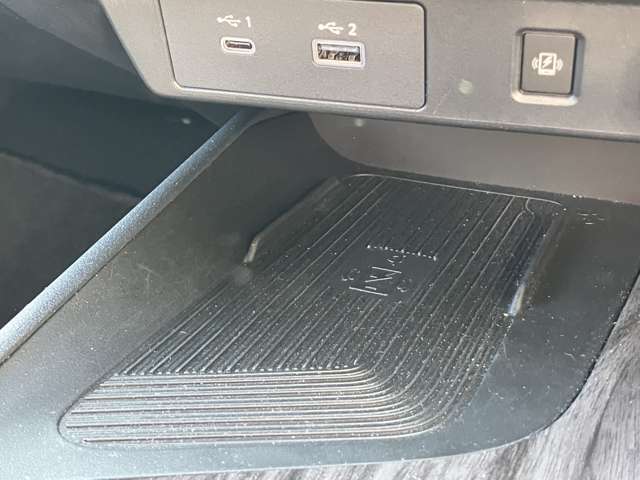 ワイヤレス充電付き