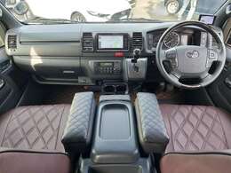 【インパネ全体】『インパネ全体』の画像になります。写真の内容に関してご不明点、ご質問等がございましたらお気軽にガリバー店舗までお問い合わせください。