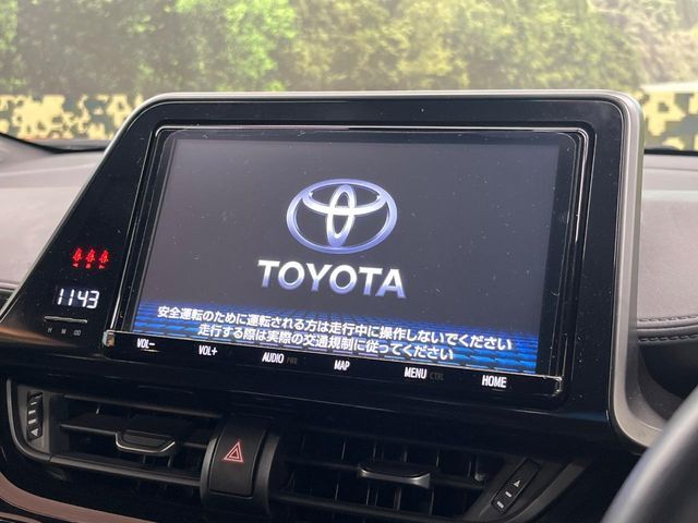 【純正ナビ】人気の純正ナビを装備。オーディオ機能も充実しており、Bluetooth接続すればお持ちのスマホやMP3プレイヤーの音楽を再生可能！毎日の運転がさらに楽しくなります！！