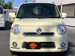 長く乗って頂けるお車をお選びいただく為に誠心誠意お手伝いいたします！気持ちいい車内を造る為きれいに磨き上げました。清潔感溢れる車内になっています。