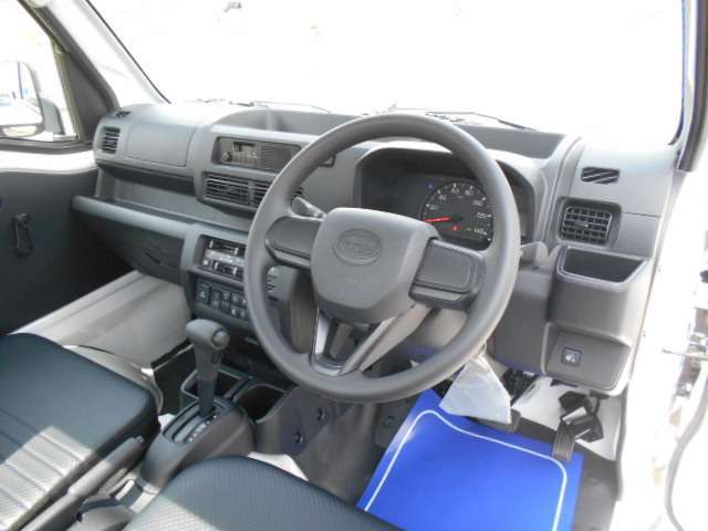 電子制御式セレクティブ4WDオートマチック車