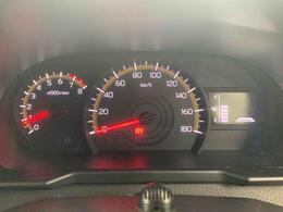 当店では車両本体価格以外に、諸費用を含めた支払総額も表示しておりますので、お客様の予算にピッタリのおクルマお選びができます。コーティングやJAFをセットにしたオトクな購入パックも好評です。