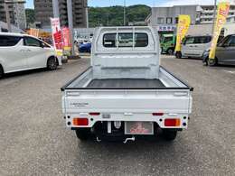 ご覧いただきましてありがとうございます。県外登録納車も承っております！お気軽にお問い合わせください。フリーダイヤル　0120-852-167　《カーセブン高須店》までお電話を！