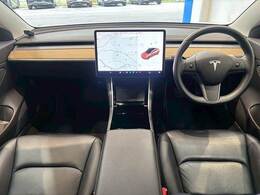 コックピット。車内もキレイで嫌な臭いもありません！ご納車後の臭いが付きにくくなる「空気触媒コーティング」もあります。