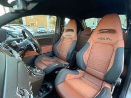 ご遠方の場合でも、下取り車両の金額を概算でお出しすることは可能でございます。車検証をお手元に、走行距離をご確認の上お問い合わせくださいませ。