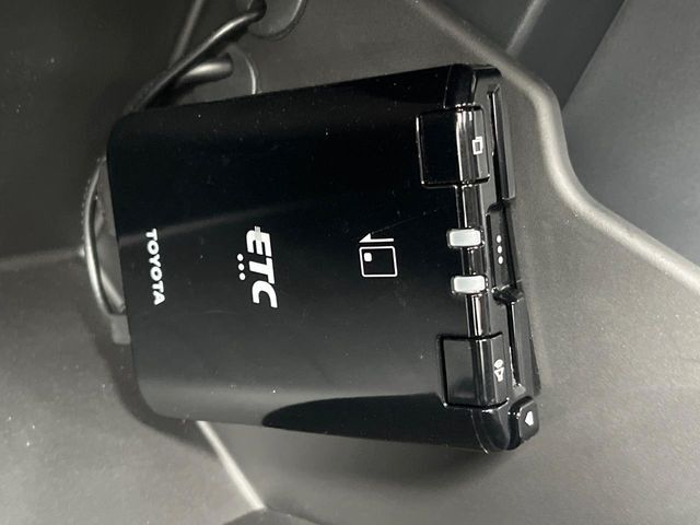 【ETC】高速道路の料金所をストレスなく通過！話題のスポットやサービスエリアに多い「スマートIC」利用時は必須のアイテムです。当店でセットアップを実施、ご納車当日からすぐにご利用いただけます！