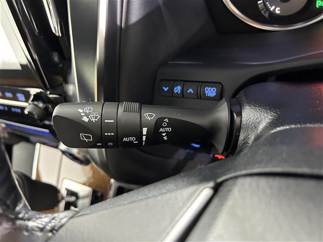 【運転席操作部】快適なドライブを楽しむための機能が装備されています！運転席から触れるので、使いやすいです！除菌プランいれていただくと、さらに清潔で安心していただけます！