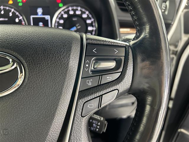【運転席操作部】快適なドライブを楽しむための機能が装備されています！運転席から触れるので、使いやすいです！除菌プランいれていただくと、さらに清潔で安心していただけます！