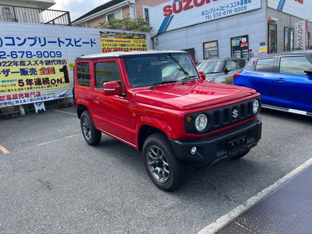 新車黒からフェラーリレッドブラックツートンNEWペイント登録済み未使用車お早めにお好きなパーツメーカでリフトUP＆ボディカスタムお得に可能です是非ご相談ください