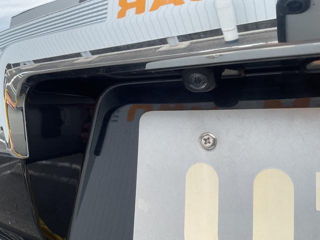 バックカメラがついているのでナビと組合わせることによってバックモニターが利用できます！