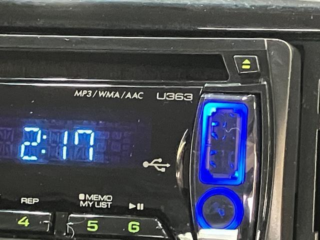 品質には自信があります！ハッピーの品質・キレイなお車をお届けさせていただきたい！そんな気持ちでキレイに仕上げております。フロアマットなどの清掃はもちろん、シート下なども徹底的に清掃しております。