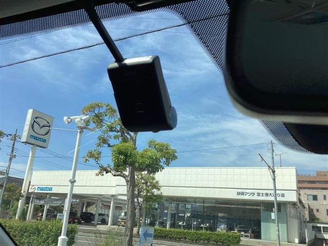 新車装着のドライブレコーダーが付いております。