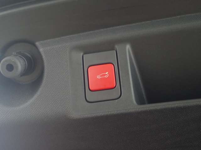 カーセンサーを見て電話しましたとお伝え下さい。078-261-1261までお気軽にお電話下さい。全国納車可能です。納車方法に関してもお気軽にご相談ください。
