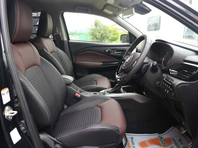 ●ご成約頂いたお車はワコーズのエンジンオイルに交換してお渡しさせていただいています。オイルにもこだわったお店です。