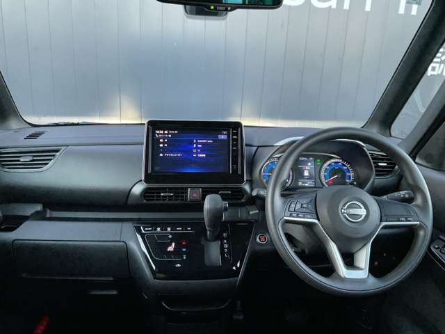 フロントガラスが大きく視界が広いです