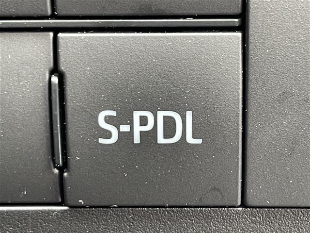 【運転席操作部】快適なドライブを楽しむための機能が装備されています！運転席から触れるので、使いやすいです！除菌プランいれていただくと、さらに清潔で安心していただけます！