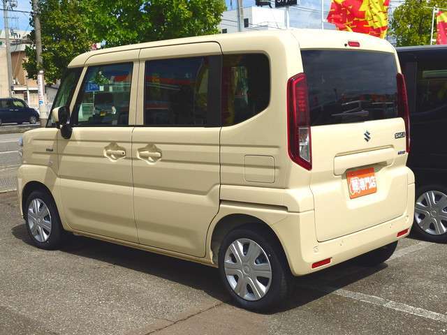 届出(登録)済未使用車なら1～2週間で納車できます！新車の場合は登録等の手続きに約2～3か月かかりますが、届出(登録)済未使用車はこのメリットでご購入される方も多いです。