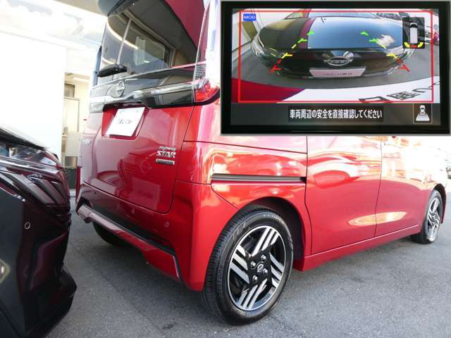 壁などの障害物を感知すると、画像と音で知らせてくれる、前後コーナーセンサーも付いているので、狭い道路や駐車場でも安心です。