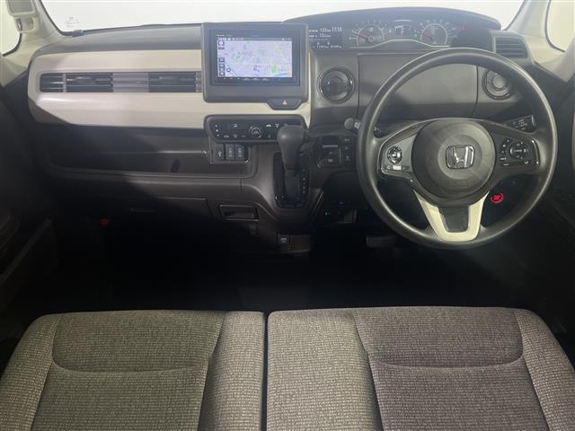 【インパネ全体】『インパネ全体』の画像になります。写真の内容に関してご不明点、ご質問等がございましたらお気軽にガリバー店舗までお問い合わせください。