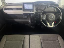 【インパネ全体】『インパネ全体』の画像になります。写真の内容に関してご不明点、ご質問等がございましたらお気軽にガリバー店舗までお問い合わせください。