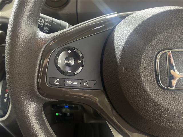 【運転席操作部】『運転席周辺の装備』の画像になります。快適なドライブを楽しむための機能が装備されています！運転席から触れるので使いやすいです！