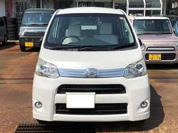 いらっしゃいませ！ガレージプラスです！この度は数ある車両の中から、当店をお選び頂きまして大変ありがとうございます(^^♪ 精一杯、お客様のお車選びをお手伝いさせて頂きますので、どうぞ宜しくお願い致します。