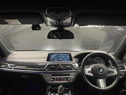 LIBERALA前橋ではドイツプレミアム御三家のBMW、M・BENZ、Audiをはじめとする数多くの輸入車を取り揃えております。是非ブランドの違いを較べて愉しんで下さい。新しい驚きと発見をお届け致します。