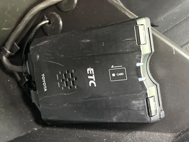 【ETC】高速道路の料金所をストレスなく通過！話題のスポットやサービスエリアに多い「スマートIC」利用時は必須のアイテムです。当店でセットアップを実施、ご納車当日からすぐにご利用いただけます！