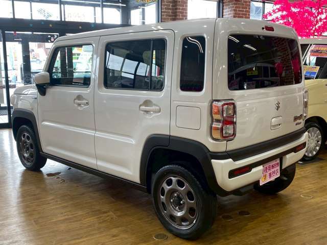 届出済未使用車を一人でも多くの方に提供できるよう専門のスタッフがしっかりと説明し、相談に乗らせていただきます！