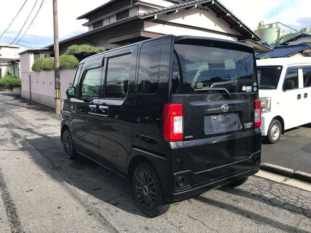 当社のアフターサービスですが、鈑金・塗装の自社工場をはじめ、自社の車検整備工場がございます。