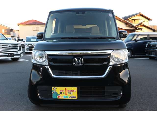 当店の在庫車両の多くは自社リースメンテナンスのユーザー様からの仕入れ車がほとんどになるので、自社工場での点検整備を行った安心安全に乗っていただける車ばかりになるので自信を持ってご案内出来ます！！