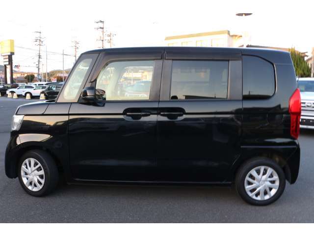 当社は地元に長く愛され70年続く車屋になります。長く愛されている理由それは納車後のアフターフォロー、自社工場での整備点検、車検、板金、お車の事なら全て当社にお任せ下さい！気になるお客様は086-279-7979！