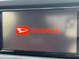 【純正ナビ】人気の純正ナビを装備。オーディオ機能も充実しており、Bluetooth接続すればお持ちのスマホやMP3プレイヤーの音楽を再生可能！毎日の運転がさらに楽しくなります！！