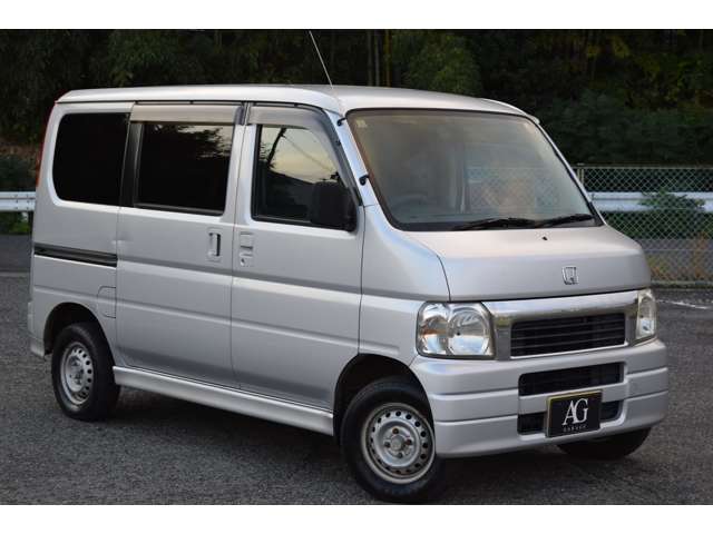 入庫した在庫は当店で徹底的に鈑金・塗装・内装クリーニングを施しておりますので、内外装共に非常に綺麗です！！