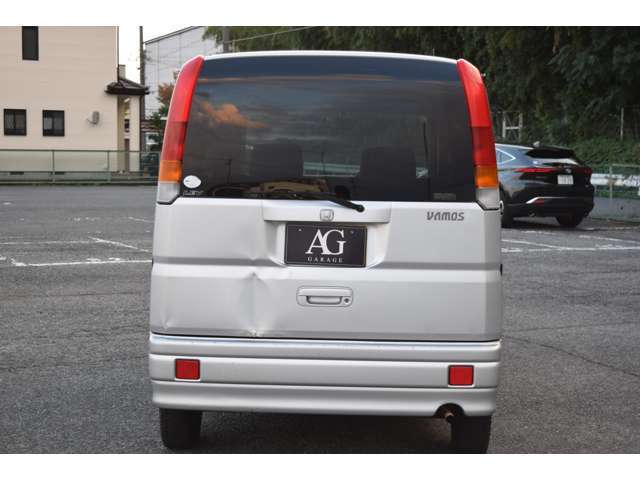 【どんなことでもお気軽に】車には様々な分野があります。販売・整備・保険・板金・修理。。。車一筋の当店には経験とノウハウがございます。お客様のカーライフをすべてお任せいただければ幸いです。