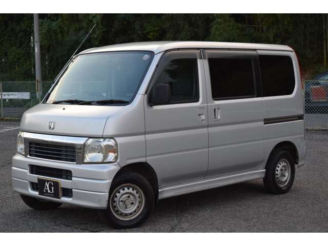 入庫した在庫は当店で徹底的に鈑金・塗装・内装クリーニングを施しておりますので、内外装共に非常に綺麗です！！