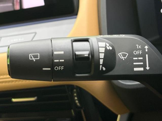 国産車から輸入車まで多様なお客様のニーズのお応えできるように、全国規模で豊富な在庫展開！車のことならWECARSへ！