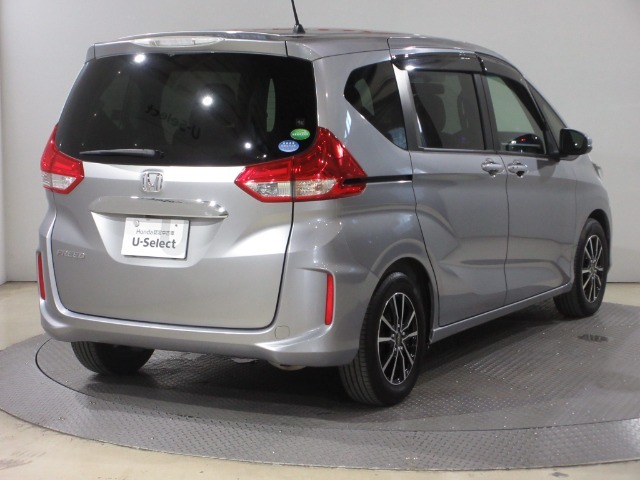 ボディクリーニング後、愛車をピカピカの状態へ保護するコーティング「ブライトパック」がおススメです！水垢がつきにくく、手入れがしやすくなりますよ！いつも愛車をきれいにしておきたい方におススメです。