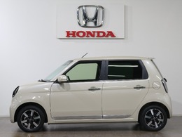 ボディカラーはプレミアムアイボリーパール2です。