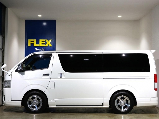 大変便利なパワースライド付きで荷物の出し入れや乗り降りも楽々できちゃいますね♪